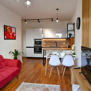 https://new-central-apartment.albaniahotels.org